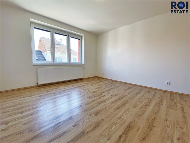 Pronájem bytu 3+kk 58 m² - foto 4