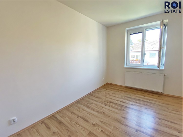 Pronájem bytu 3+kk 58 m² - foto 7