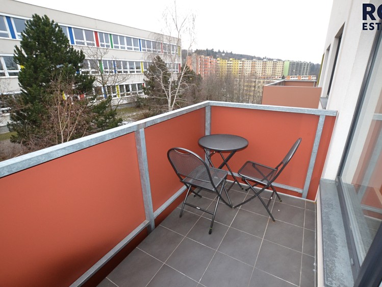 Pronájem bytu 1+kk 44 m² - foto 3