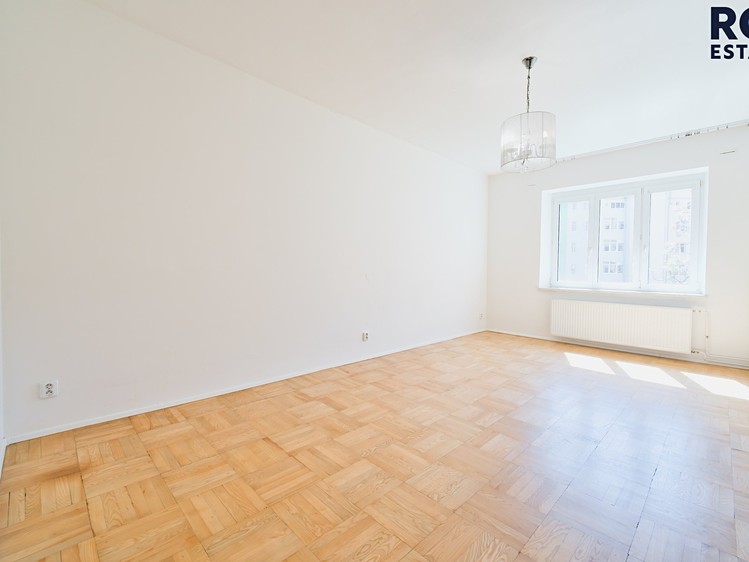 Pronájem bytu 2+1 75 m² - foto 2