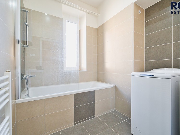 Pronájem bytu 2+1 75 m² - foto 3