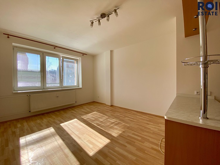 Pronájem bytu 2+kk 64 m² - foto 4