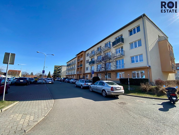 Pronájem bytu 2+kk 64 m² - foto 1