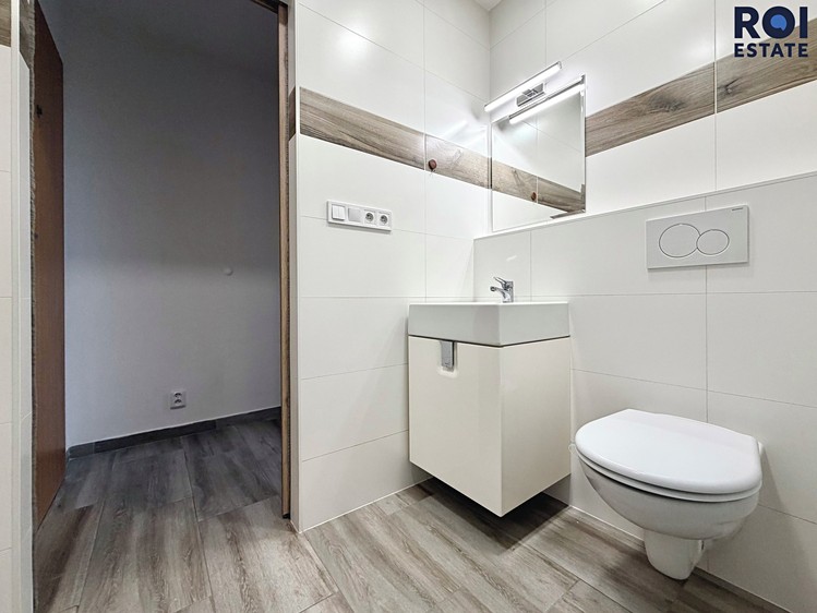 Pronájem bytu 1+kk 24 m² - foto 8