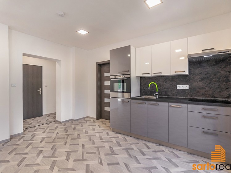 Pronájem bytu 4+kk 89 m² - foto 8