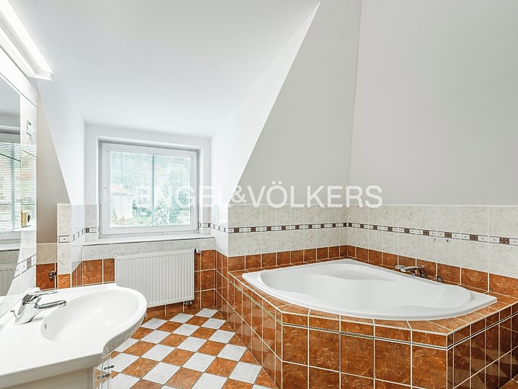 Pronájem bytu 3+kk 93 m² - foto 8