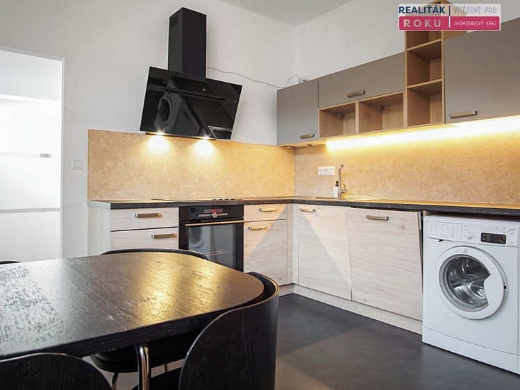 Pronájem bytu 2+kk 42 m² - foto 4