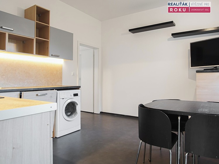 Pronájem bytu 2+kk 42 m² - foto 8