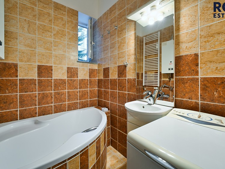 Pronájem bytu 2+1 57 m² - foto 3