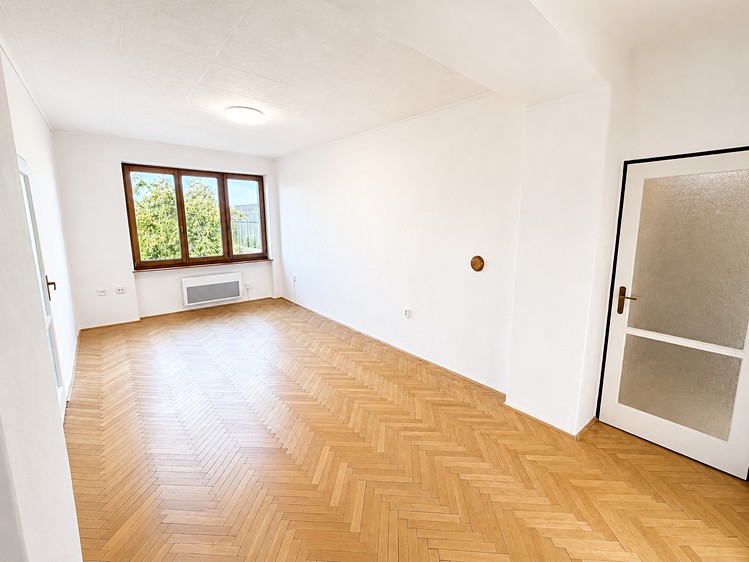 Pronájem bytu 3+1 65 m² - foto 4