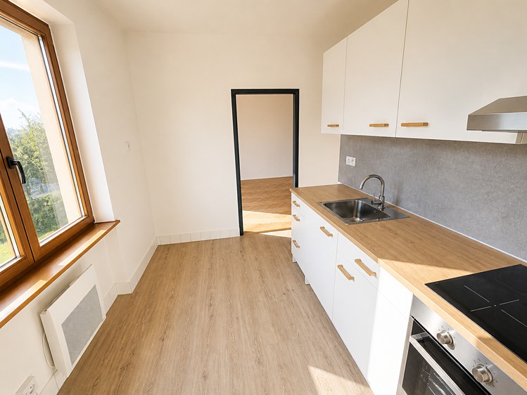 Pronájem bytu 3+1 65 m² - foto 2