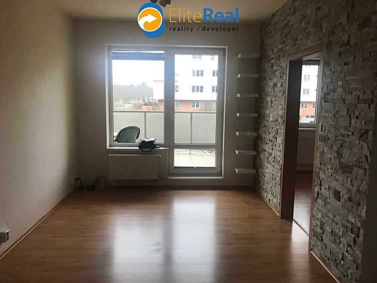 Pronájem bytu 2+kk 59 m² - foto 3