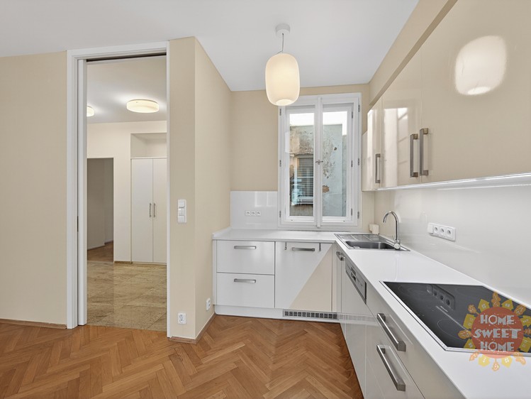 Pronájem bytu 3+1 100 m² - foto 3