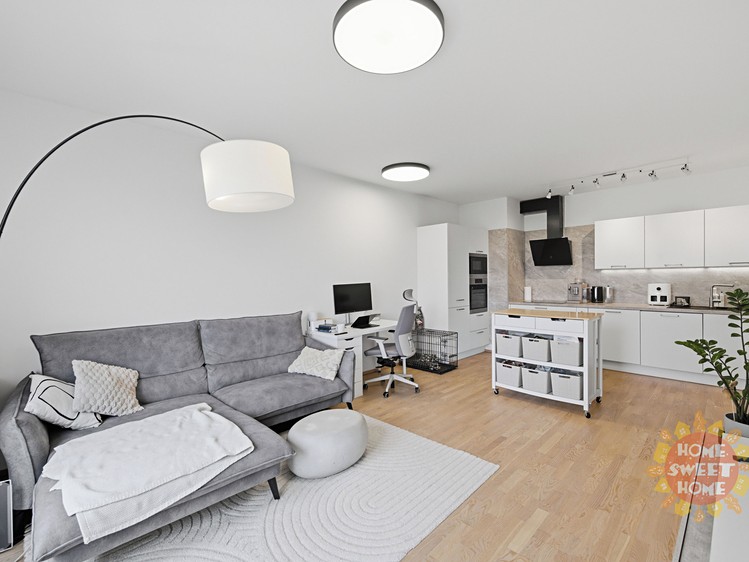 Pronájem bytu 2+kk 56 m² - foto 1