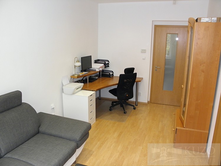 Pronájem bytu 2+1 65 m² (Jednopodlažní) - foto 8