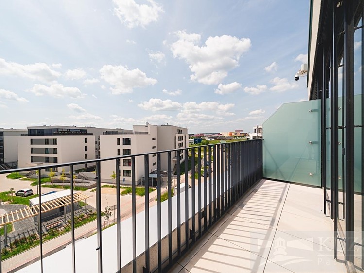 Pronájem bytu 1+kk 33 m² (Jednopodlažní) - foto 1
