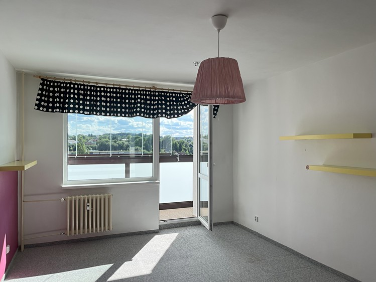 Pronájem bytu 2+1 87 m² - foto 3