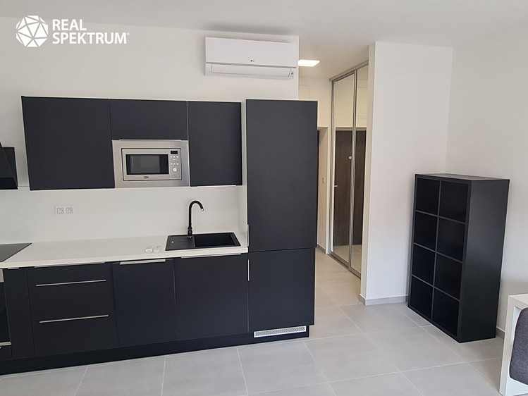 Pronájem bytu 1+kk 32 m² - foto 5