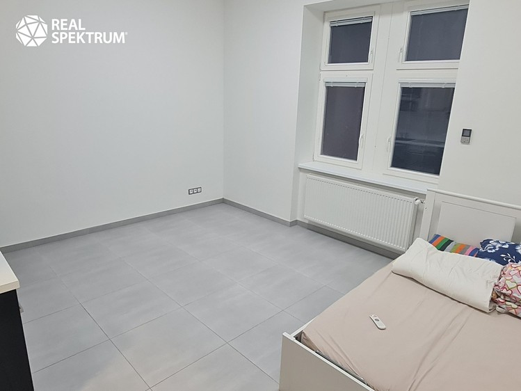 Pronájem bytu 1+kk 28 m² - foto 3