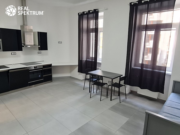 Pronájem bytu 2+kk 41 m² - foto 1