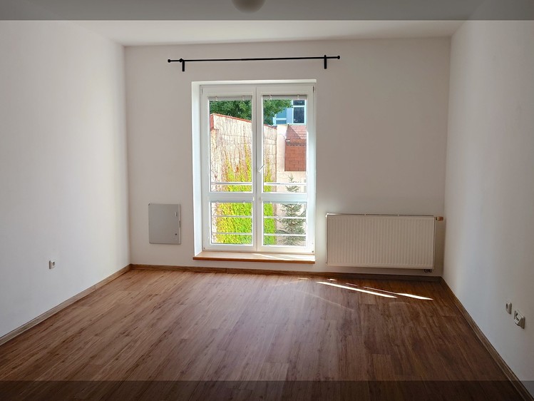 Pronájem bytu 3+1 108 m² - foto 3