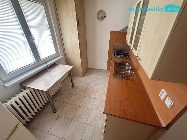 Pronájem bytu 1+1 36 m² - foto 4