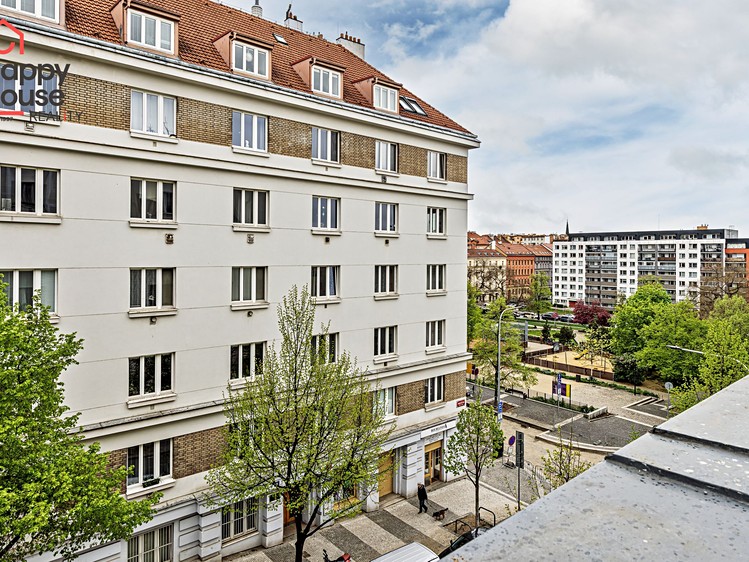 Pronájem bytu 2+kk 57 m² - foto 5