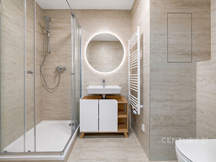 Pronájem bytu 2+kk 54 m² - foto 1