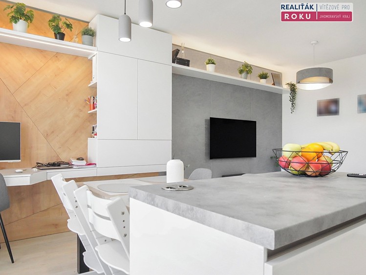 Pronájem bytu 3+kk 88 m² - foto 3