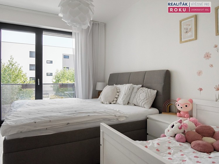 Pronájem bytu 2+kk 52 m² - foto 3
