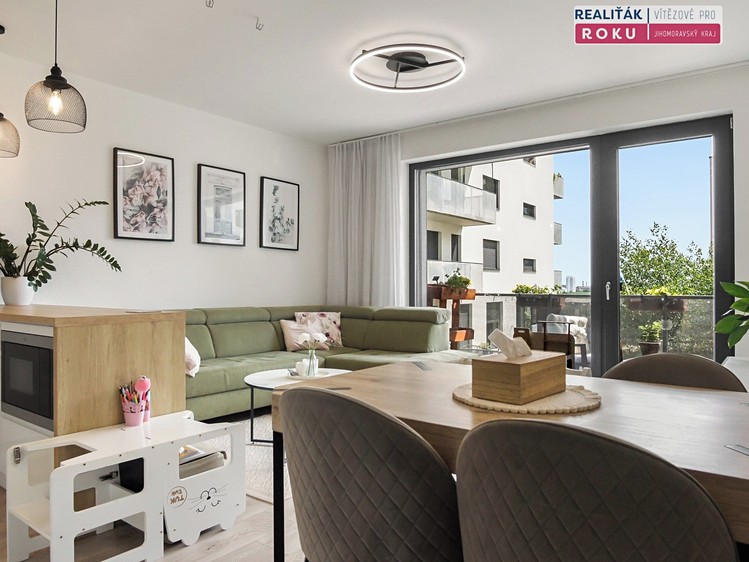Pronájem bytu 2+kk 52 m² - foto 1