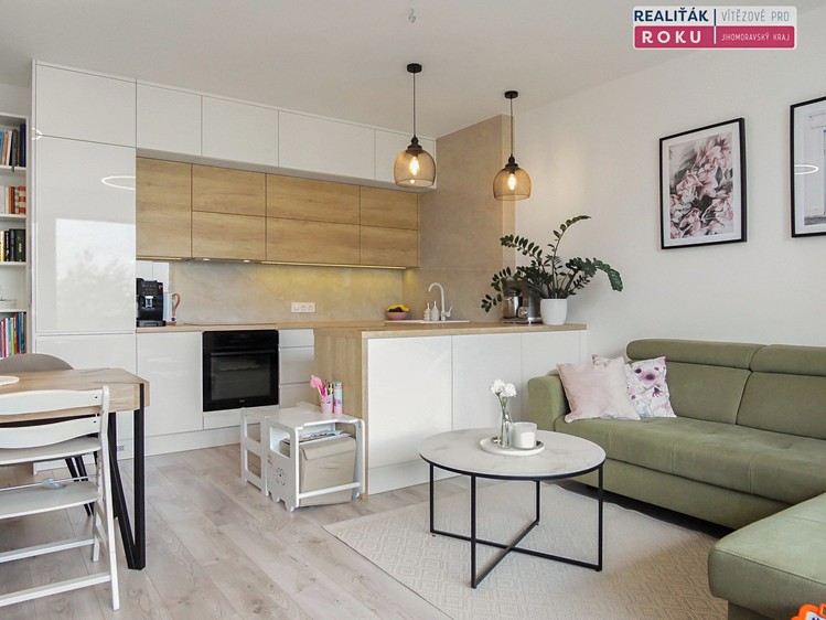 Pronájem bytu 2+kk 52 m² - foto 2