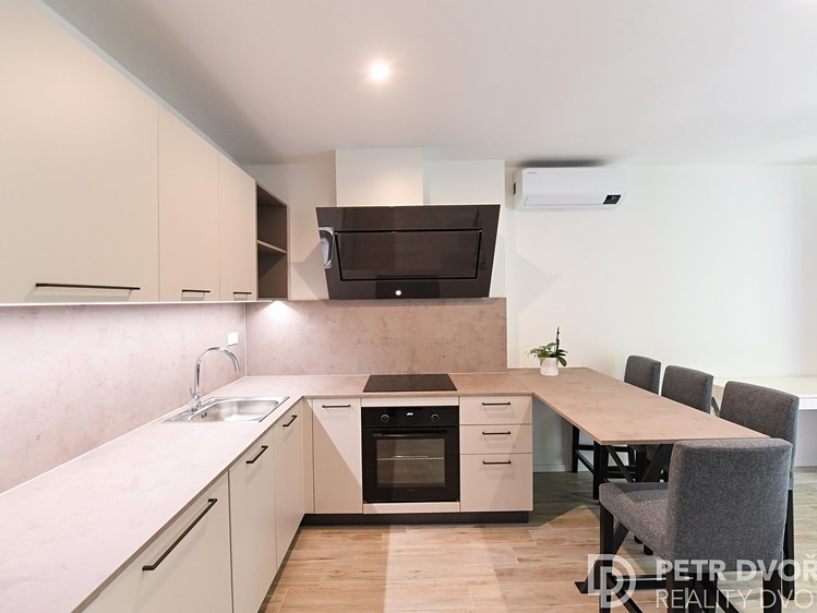 Pronájem bytu 2+kk 46 m² - foto 3