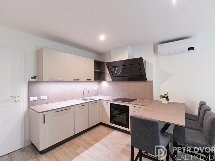Pronájem bytu 2+kk 46 m² - foto 8