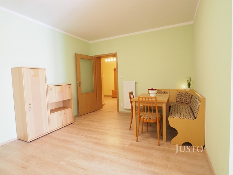 Pronájem bytu 2+kk 85 m² - foto 4