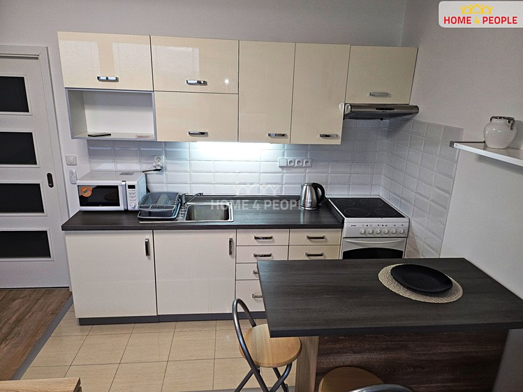 Pronájem bytu 1+kk 34 m² - foto 7