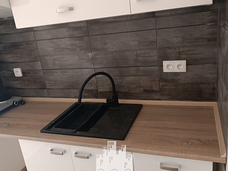 Pronájem bytu 1+kk 33 m² - foto 1