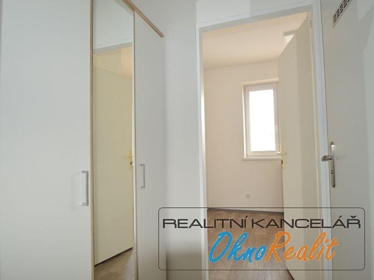 Pronájem bytu 1+1 50 m² - foto 3