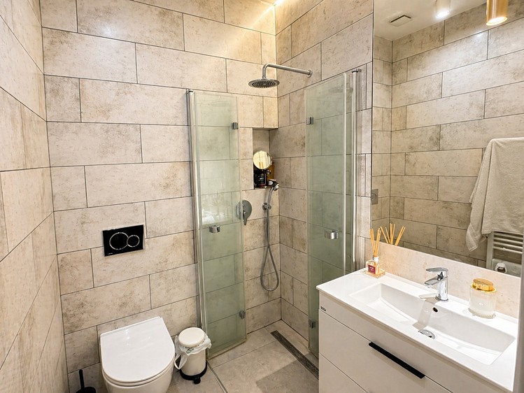 Pronájem bytu 2+kk 63 m² (Jednopodlažní) - foto 7