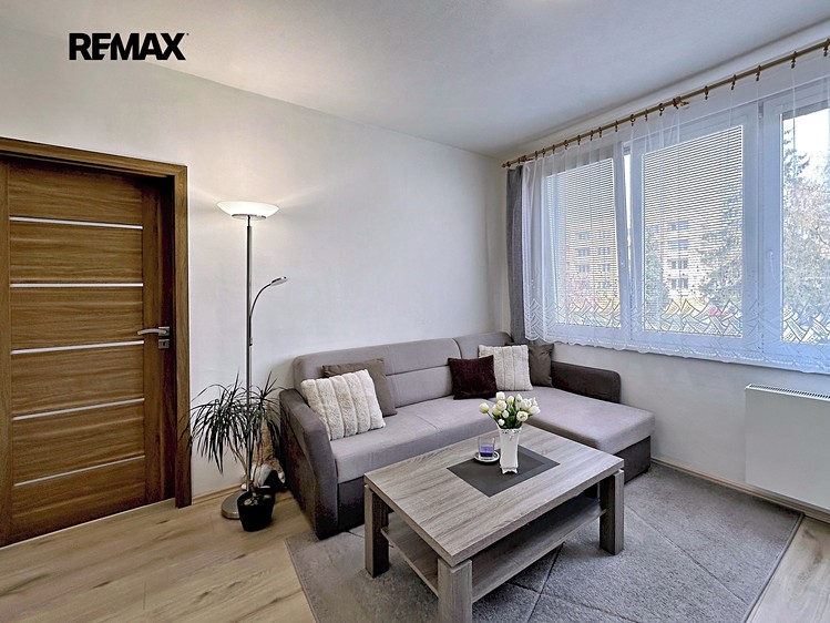 Pronájem bytu 2+kk 38 m² - foto 4