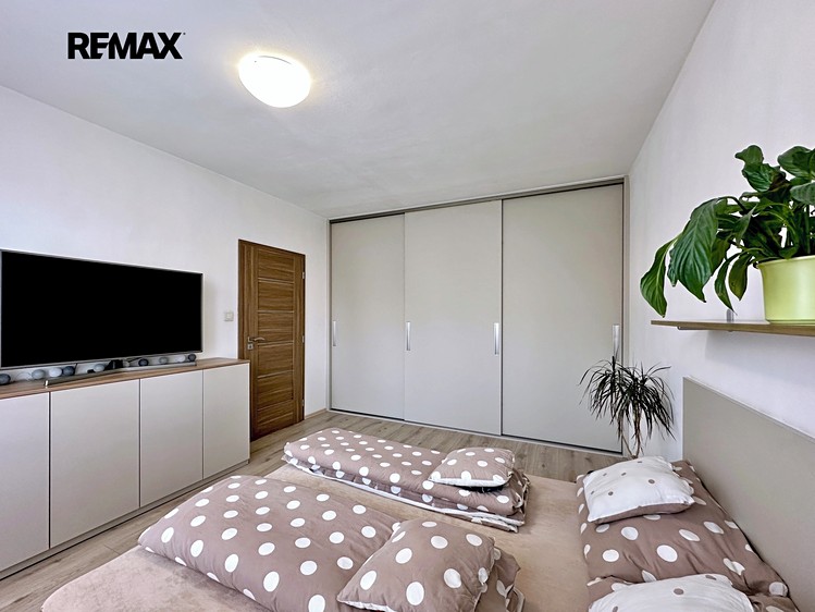 Pronájem bytu 2+kk 38 m² - foto 8