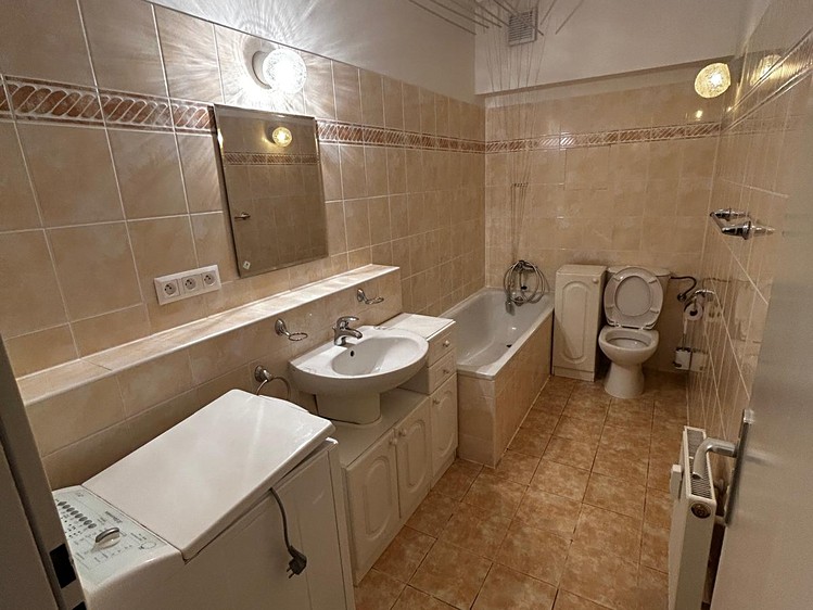 Pronájem bytu 2+kk 40 m² - foto 1