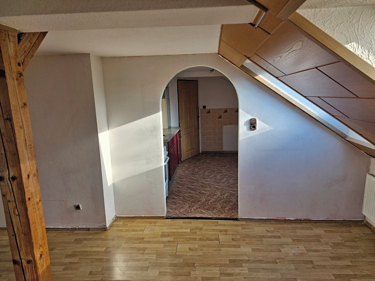 Pronájem bytu 2+1 59 m² (Podkrovní) - foto 8