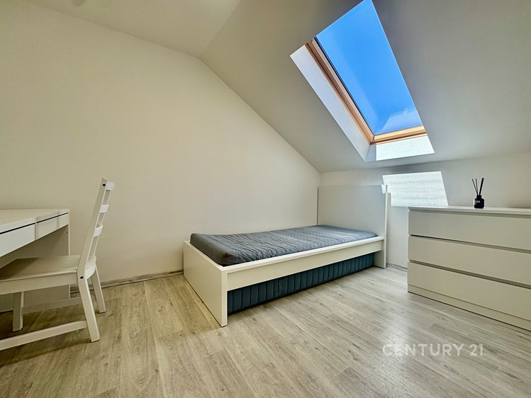 Pronájem bytu 3+kk 69 m² (Podkrovní) - foto 6