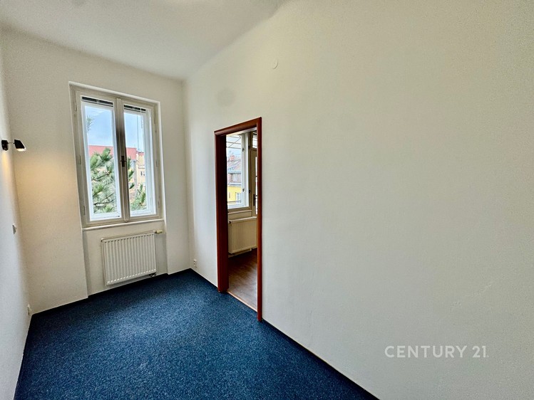 Pronájem bytu 2+1 56 m² - foto 2
