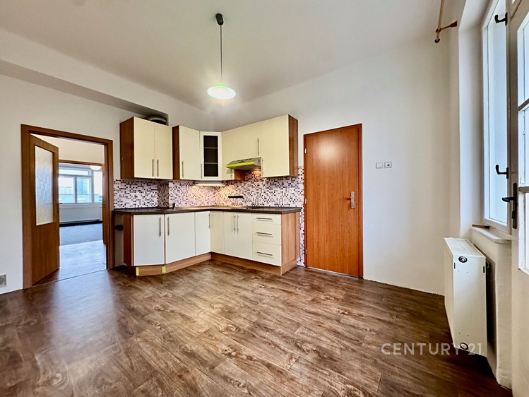 Pronájem bytu 2+1 56 m² - foto 1