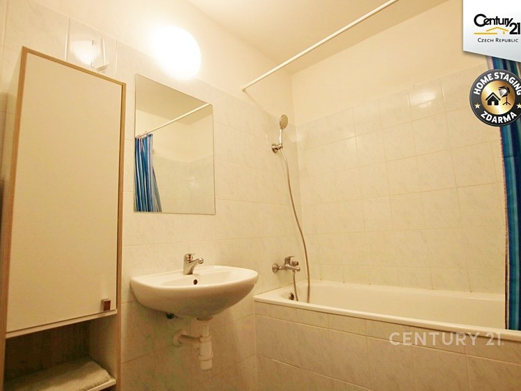 Pronájem bytu atypické 106 m² (Podkrovní) - foto 8