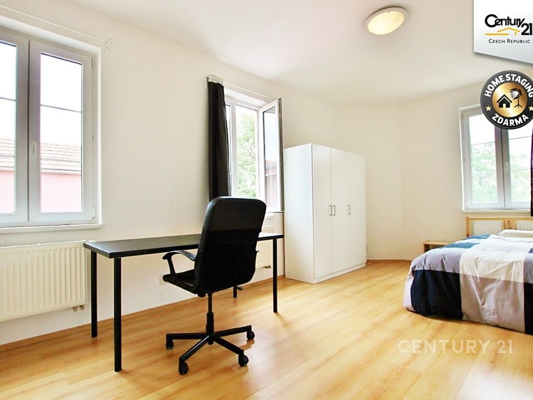 Pronájem bytu atypické 106 m² (Podkrovní) - foto 6