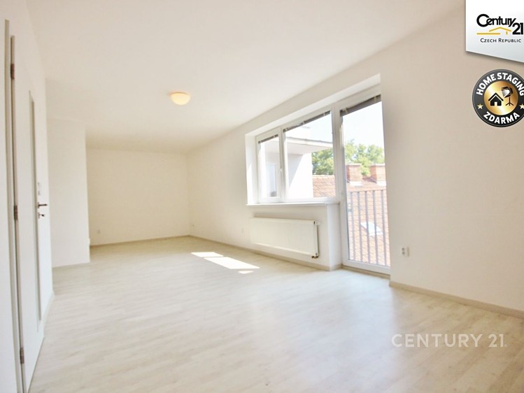 Pronájem bytu 1+kk 40 m² - foto 3