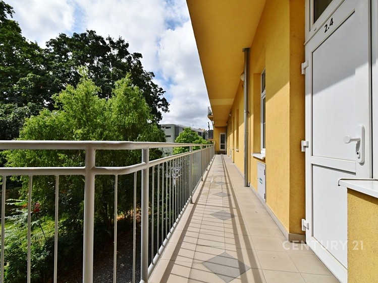 Pronájem bytu 1+1 36 m² - foto 2